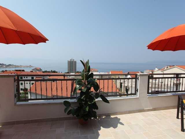 Apartmani Dana Макарска Экстерьер фото