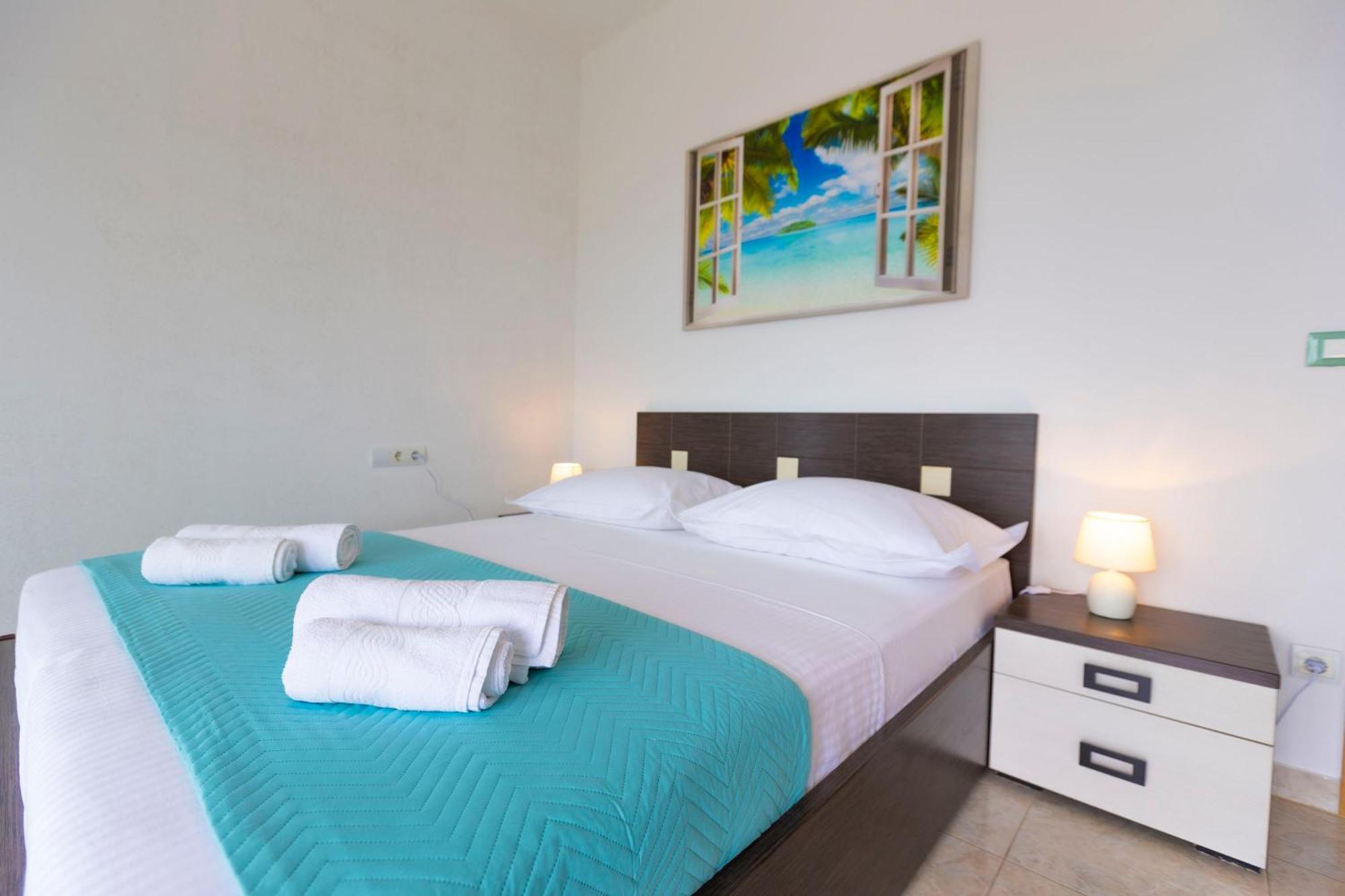 Apartmani Dana Макарска Экстерьер фото